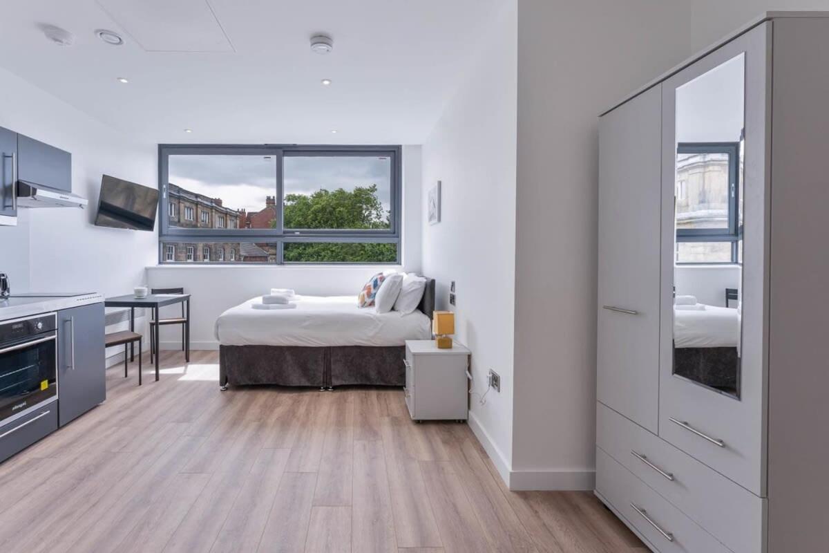 Lovely Studio Apartment In Central Sheffield Exterior photo