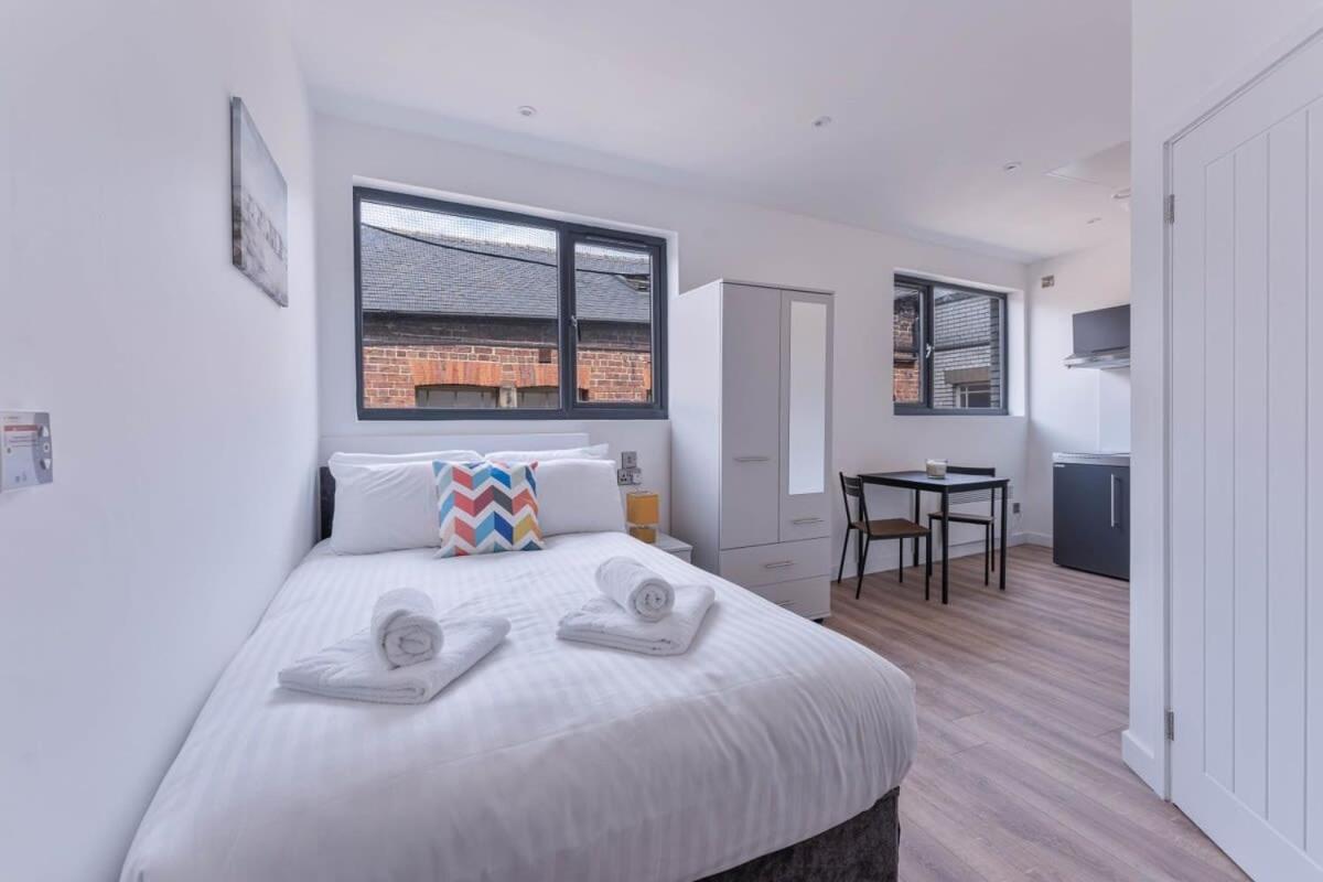 Lovely Studio Apartment In Central Sheffield Exterior photo